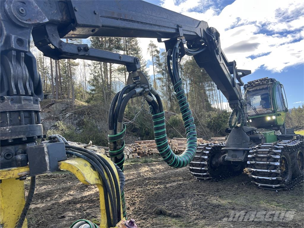 John Deere 1270G Harvesters
