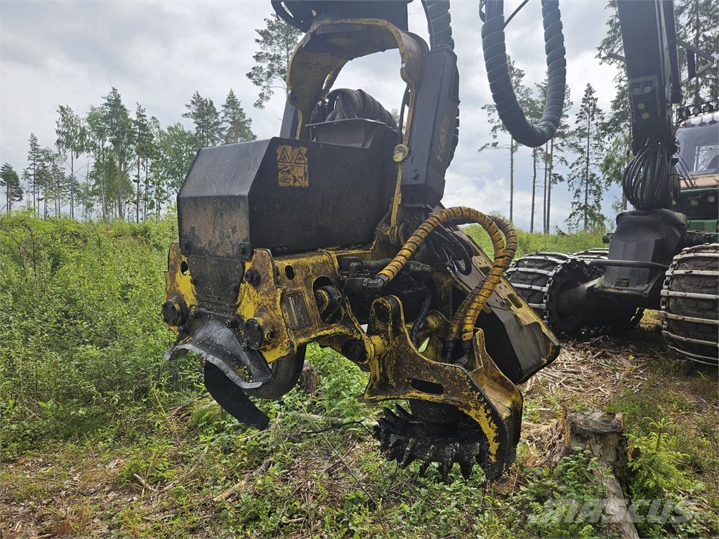 John Deere 1270G ハーベスター