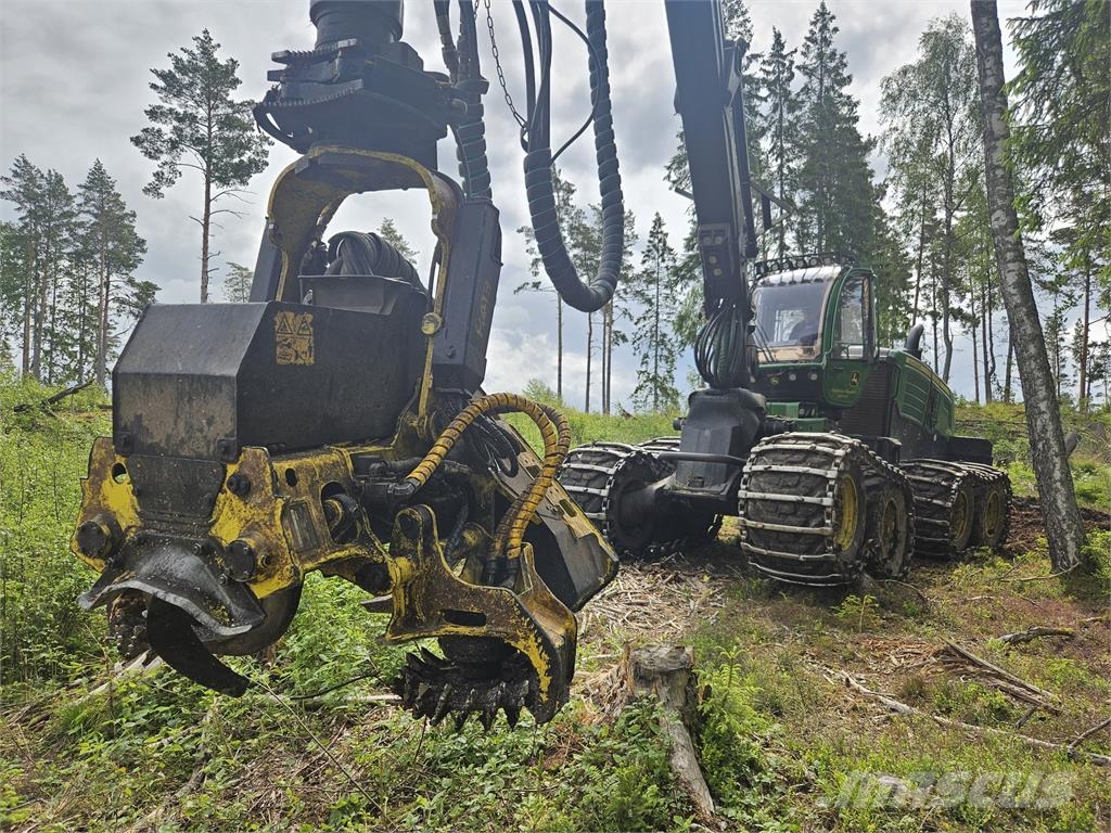 John Deere 1270G ハーベスター
