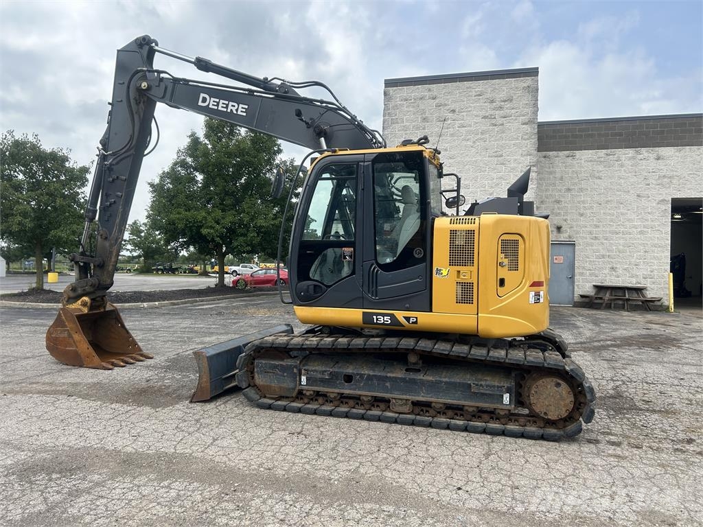 John Deere 135 P Beltegraver
