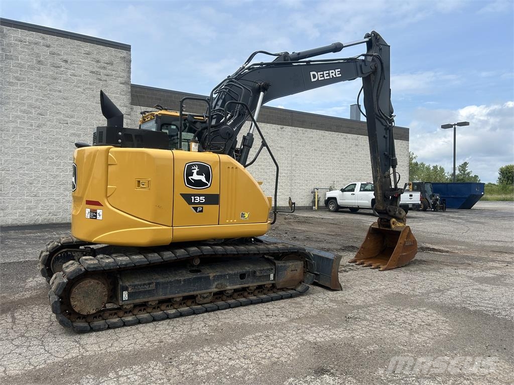 John Deere 135 P Beltegraver