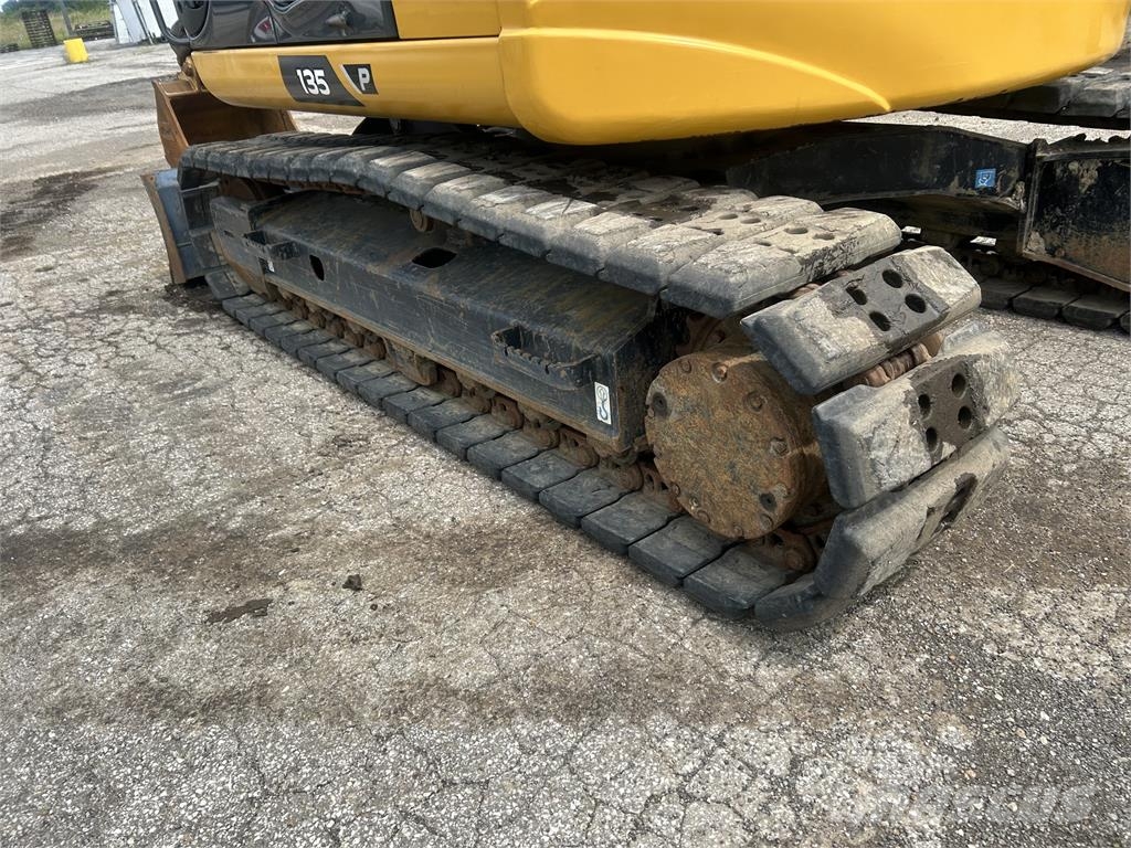 John Deere 135 P Beltegraver