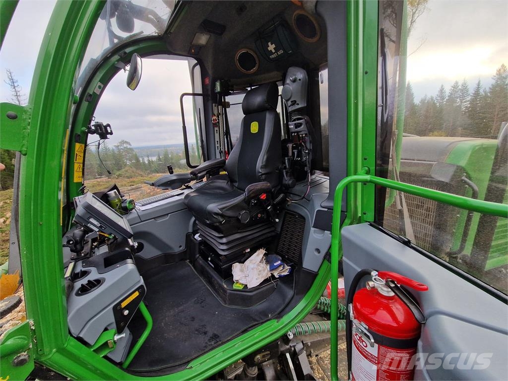John Deere 1470G Harvesterit