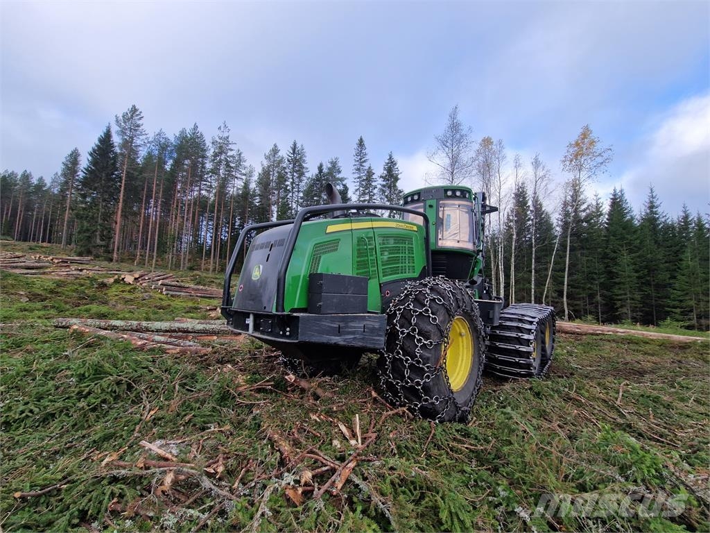 John Deere 1470G Harvesterit