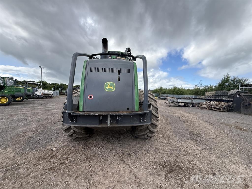 John Deere 1470G Harvesters