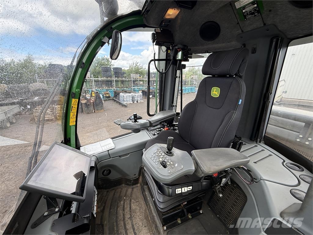 John Deere 1470G Harvesters