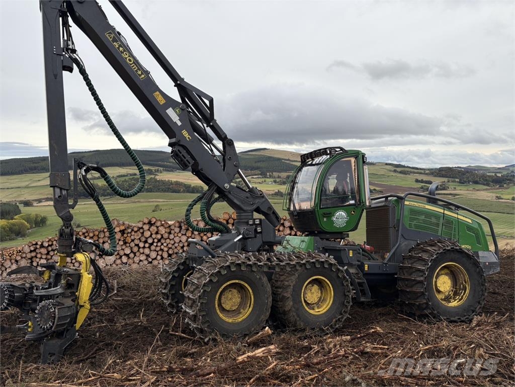 John Deere 1470G Harvesters