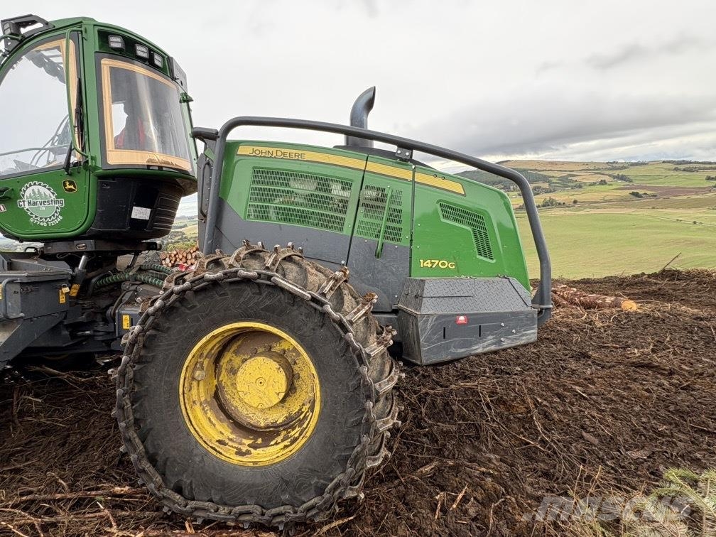 John Deere 1470G Harvesters