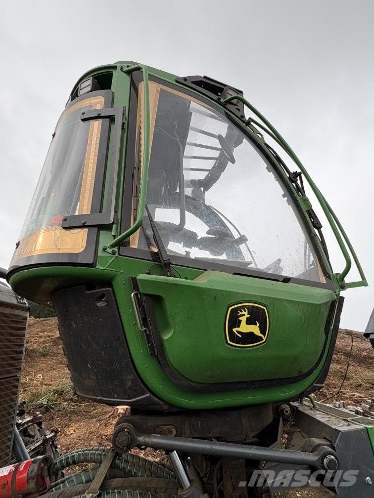John Deere 1470G Harvesters