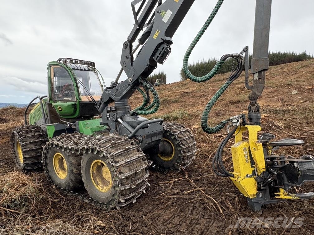 John Deere 1470G Harvesters