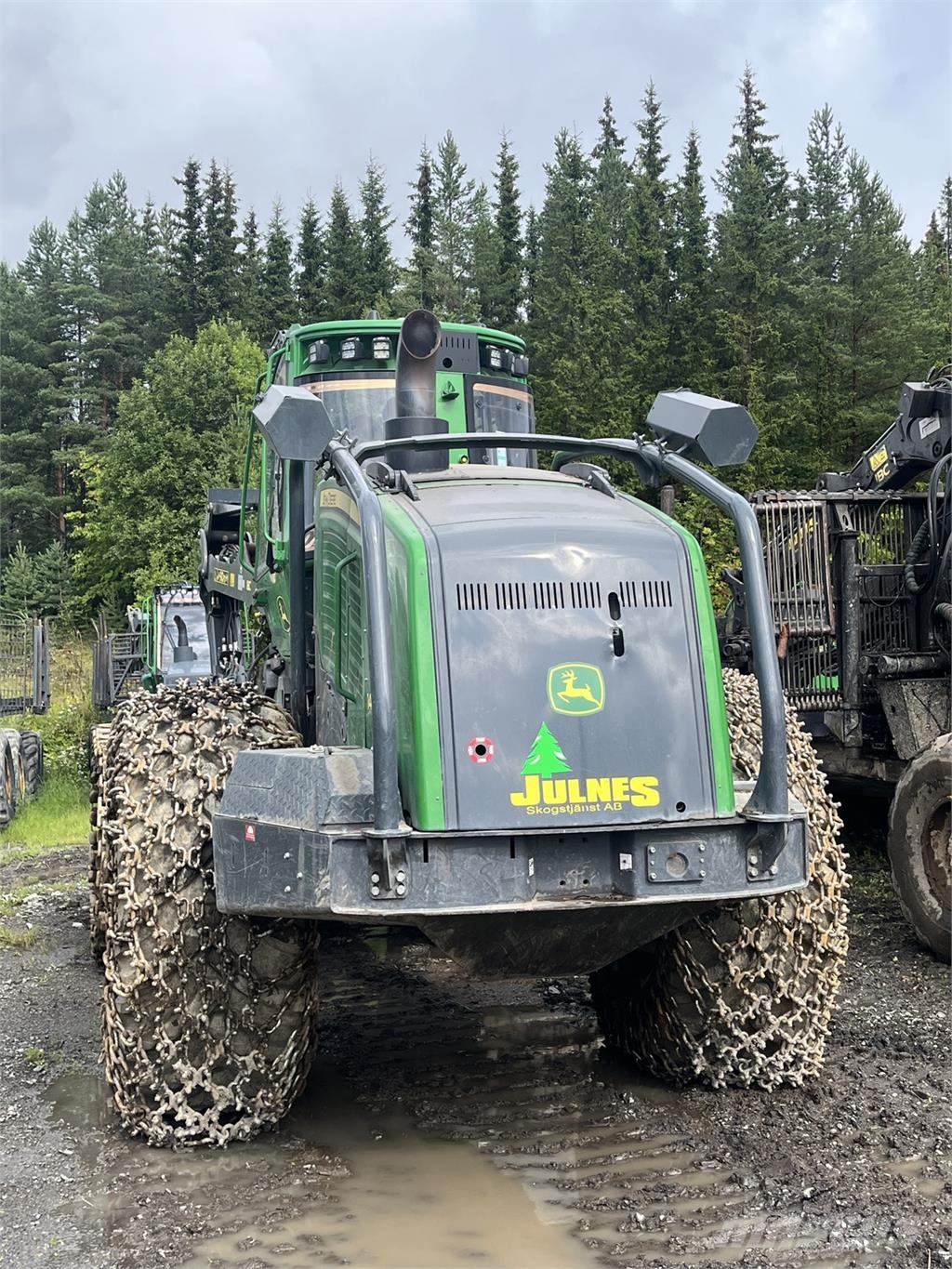 John Deere 1470G Harvesters