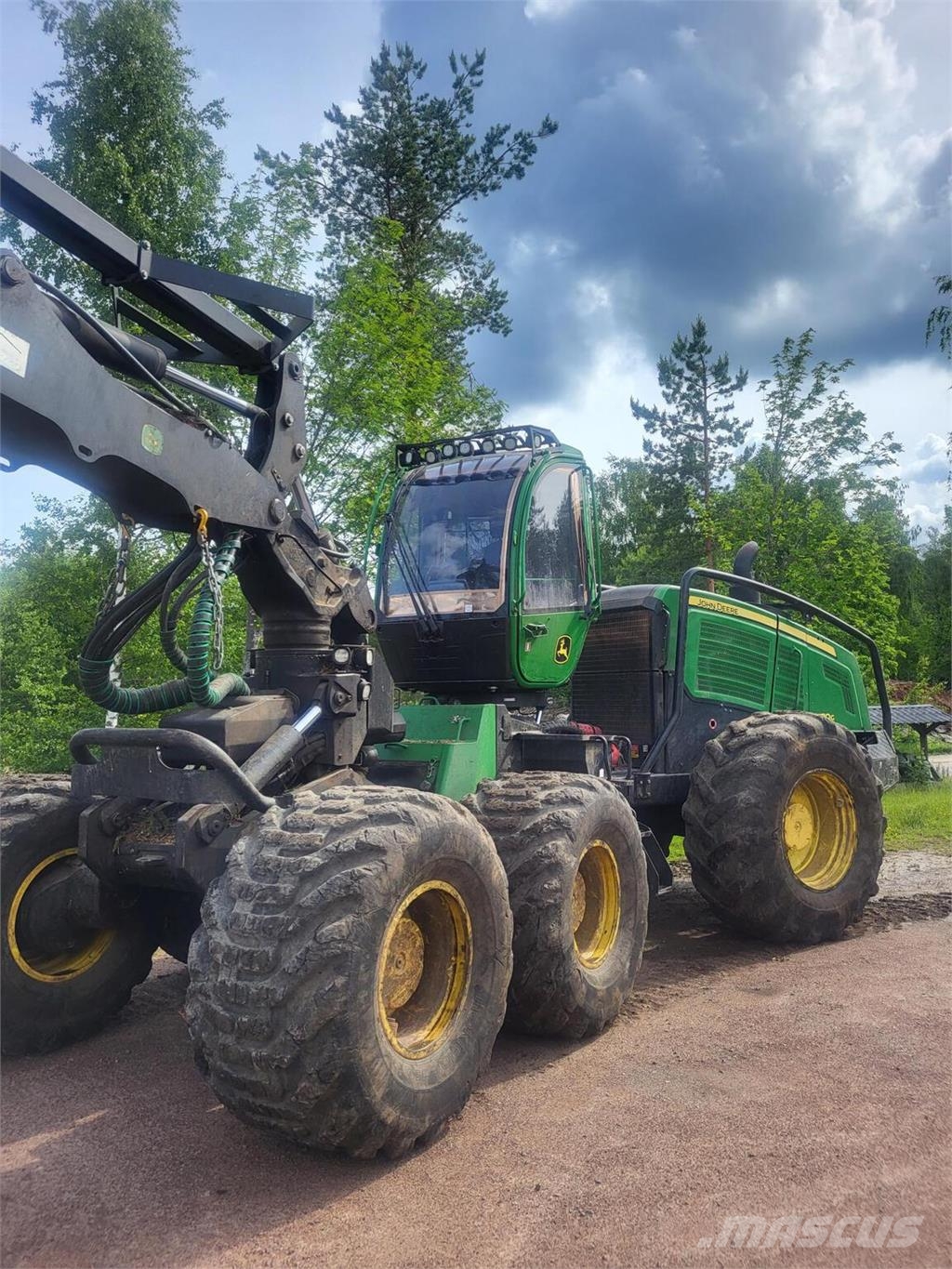 John Deere 1470G Harvesterit
