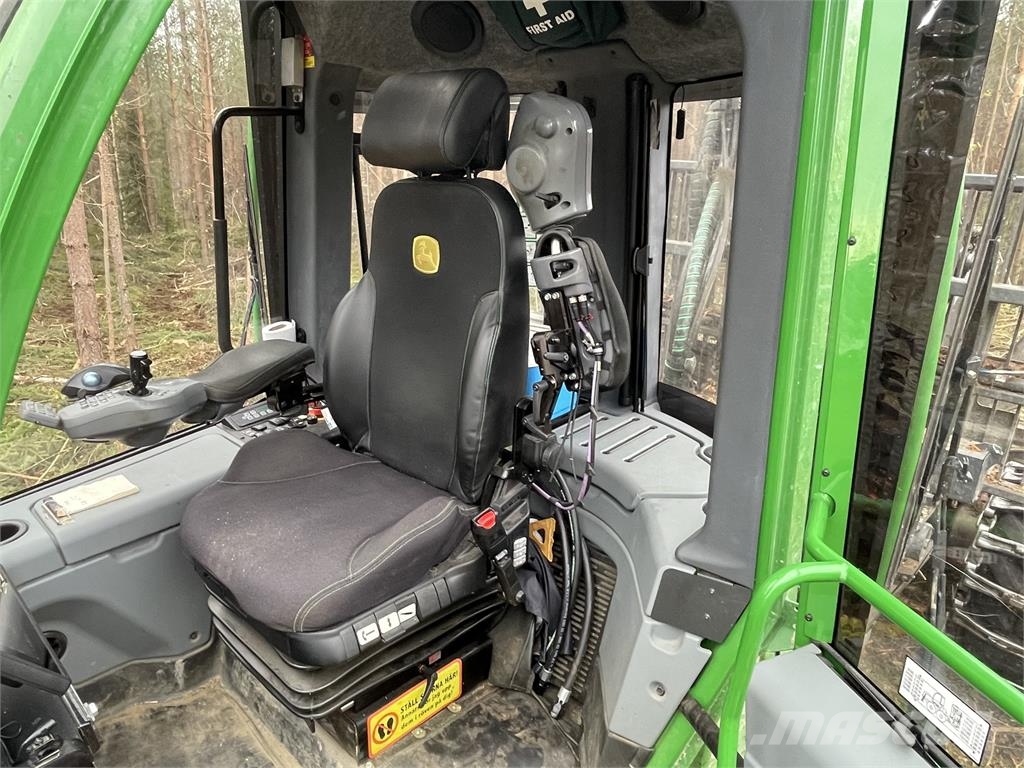 John Deere 1510G Skotare