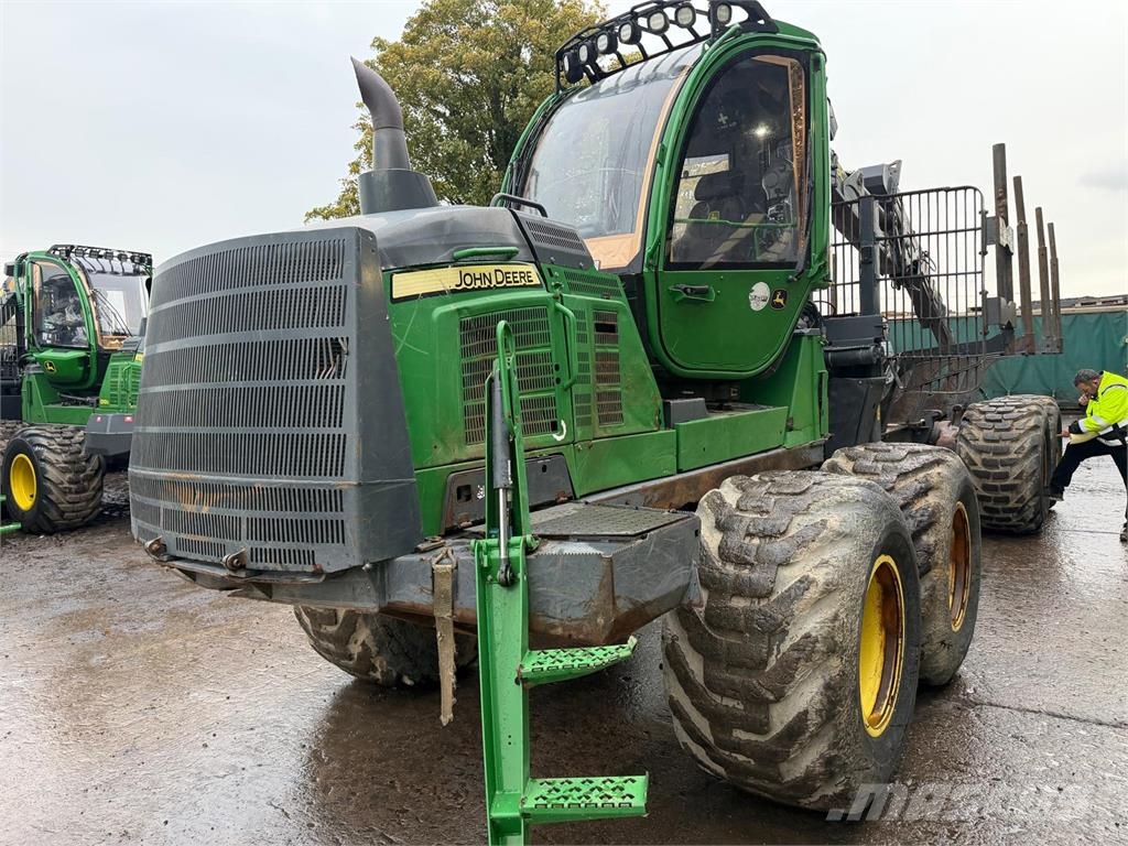 John Deere 1510G Forwarderji