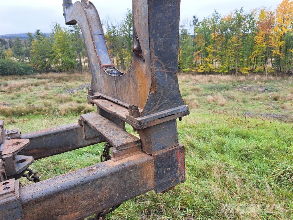 John Deere 1510G شاحنات