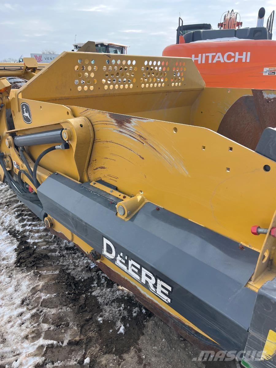 John Deere 1510D Traktoriai