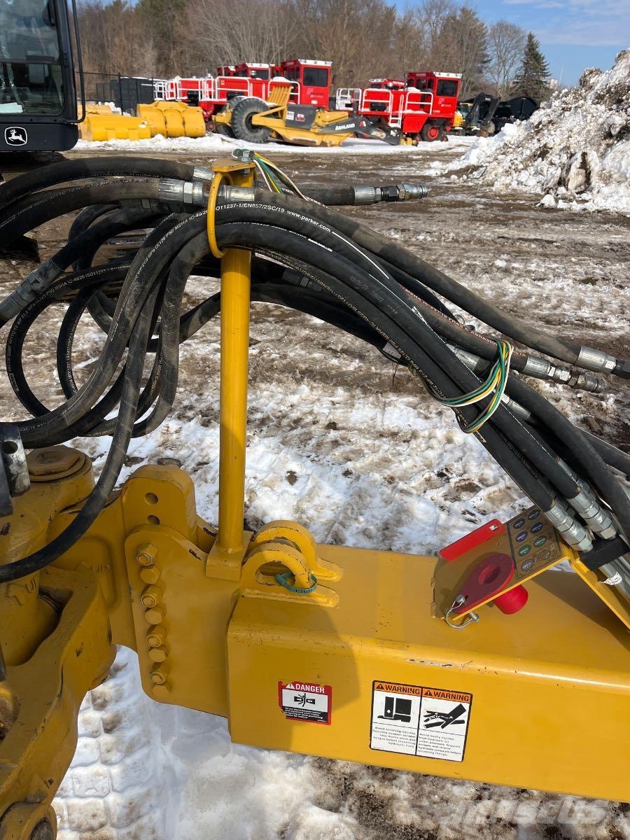 John Deere 1510D Traktoriai