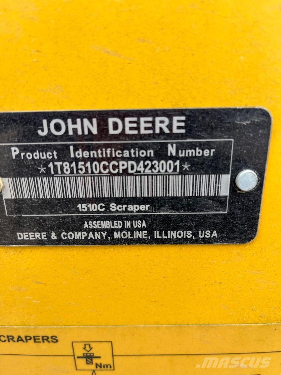 John Deere 1510D Traktoriai