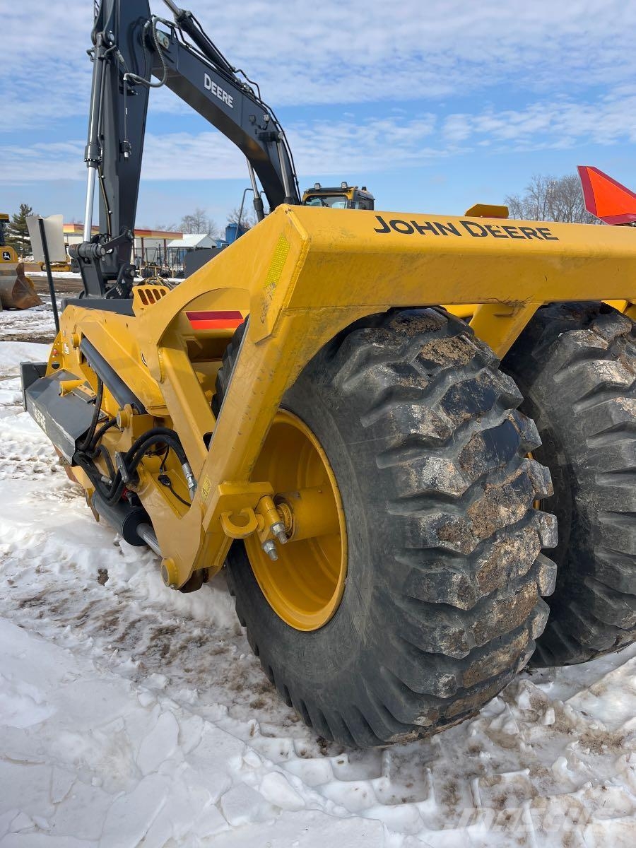 John Deere 1510D Traktoriai