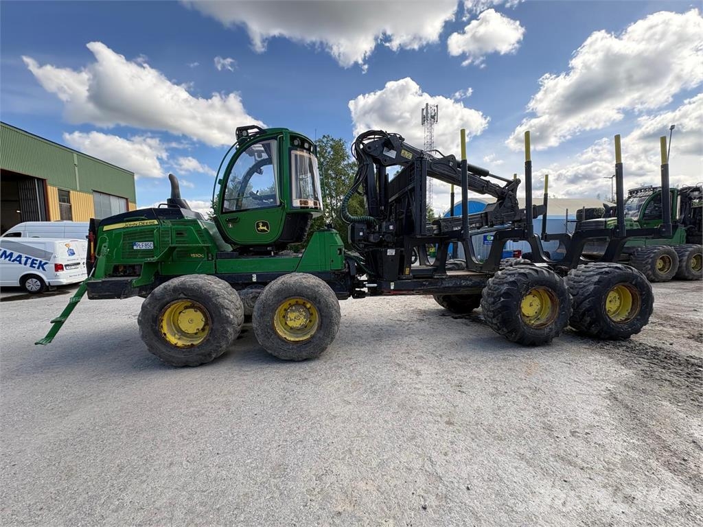 John Deere 1510G Lesné traktory