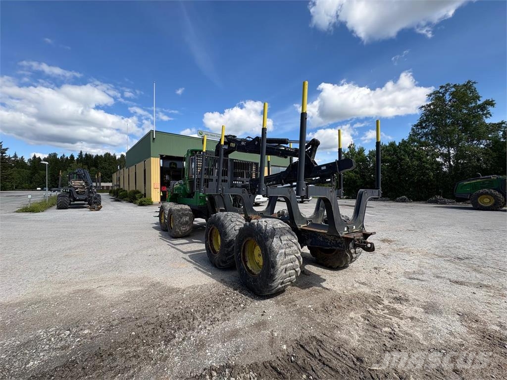 John Deere 1510G Lesné traktory