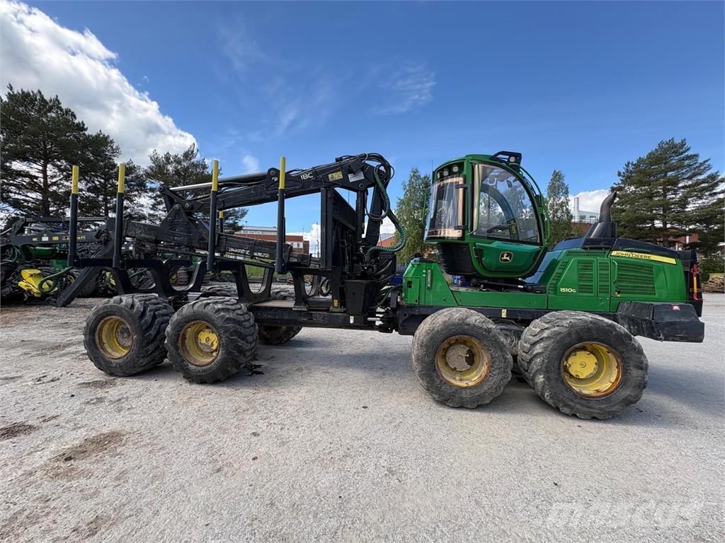 John Deere 1510G Lesné traktory
