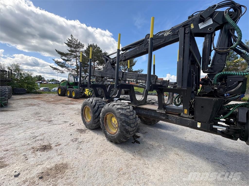 John Deere 1510G Lesné traktory