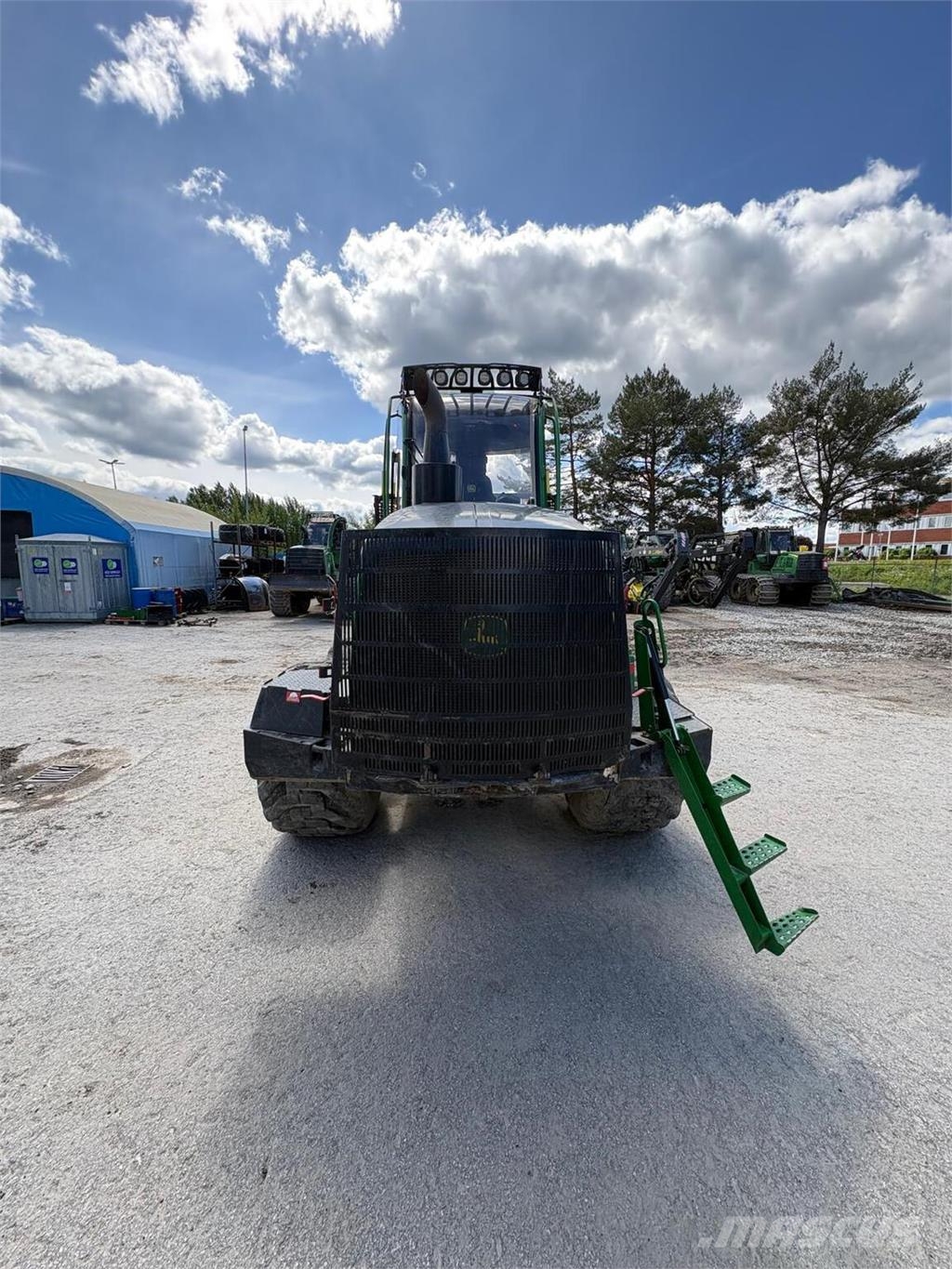 John Deere 1510G Lesné traktory