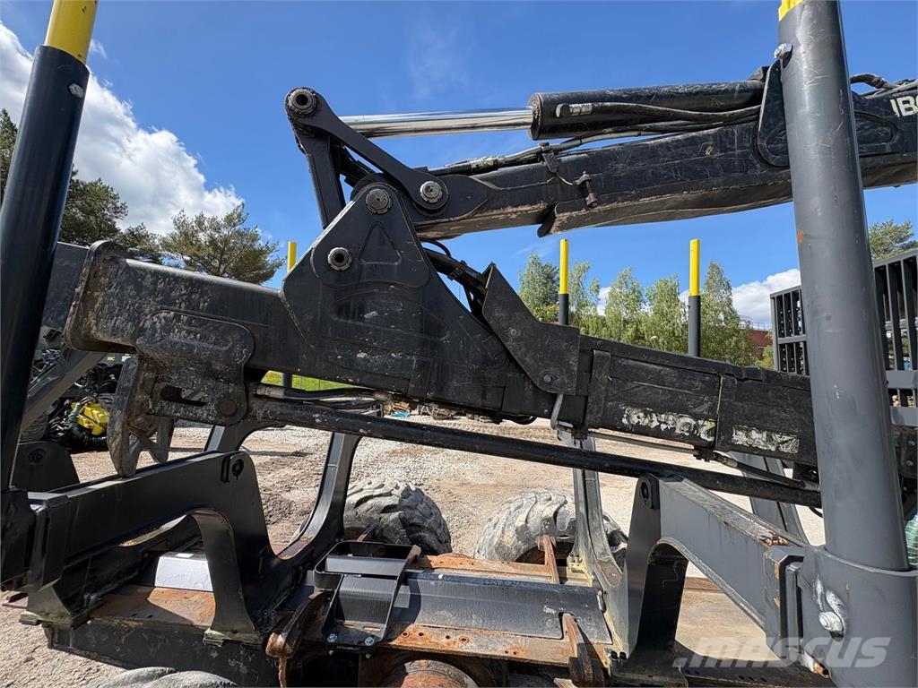John Deere 1510G Lesné traktory