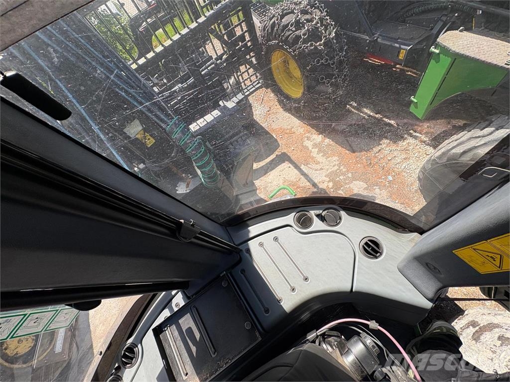 John Deere 1510G Lesné traktory