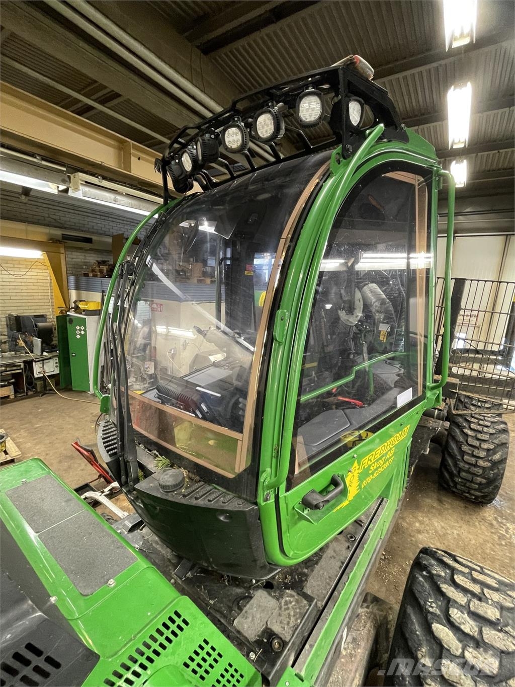 John Deere 1510G شاحنات