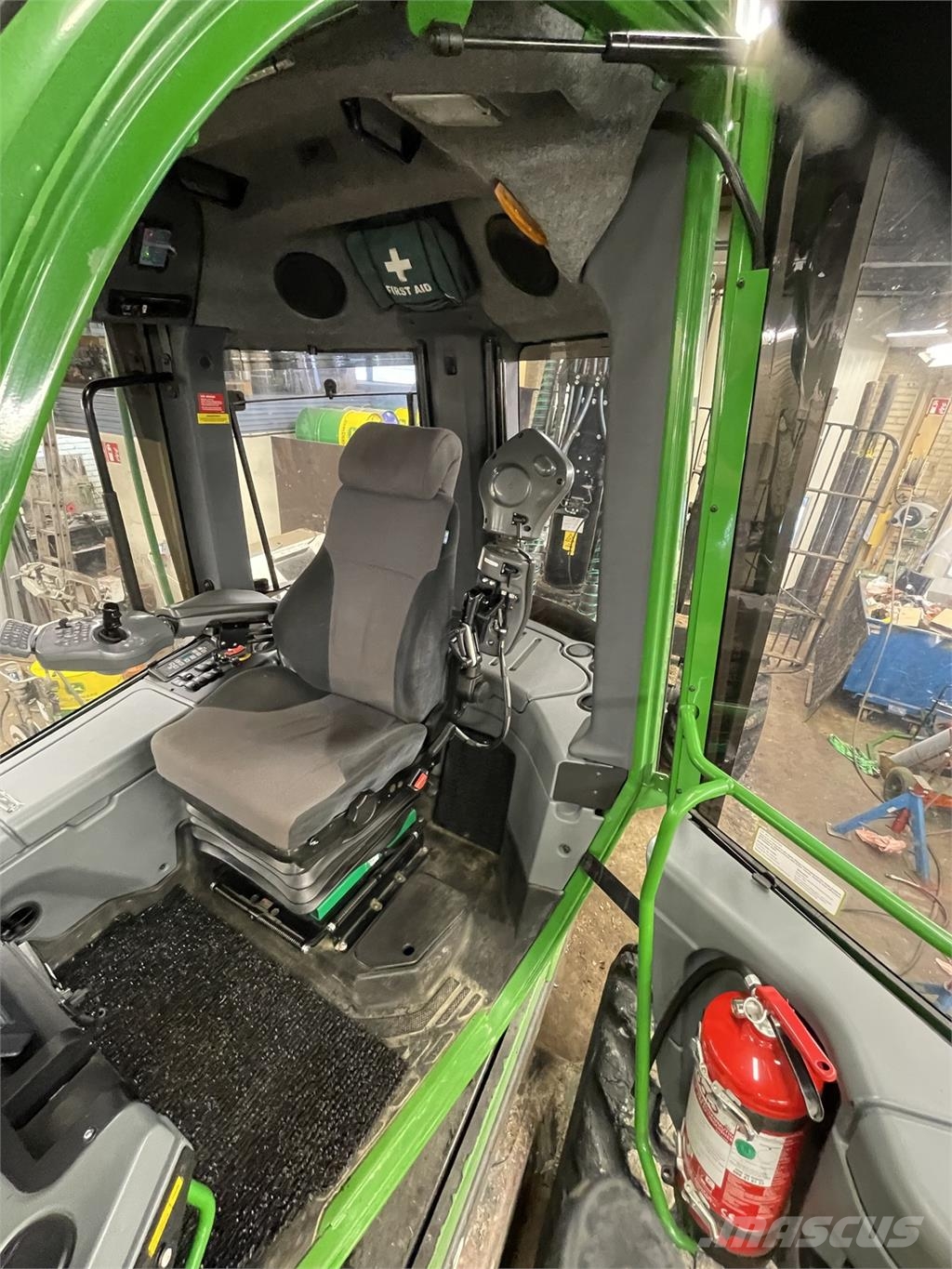 John Deere 1510G شاحنات