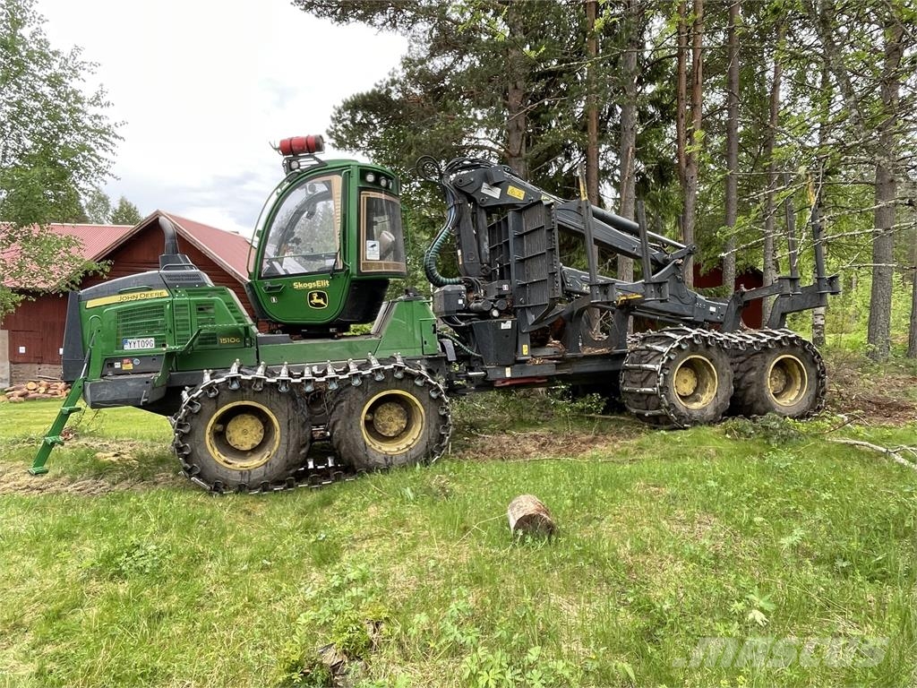 John Deere 1510G Lesné traktory