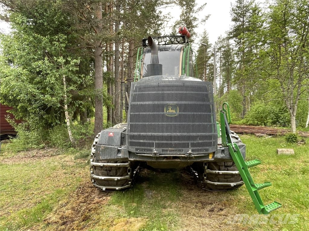 John Deere 1510G Lesné traktory