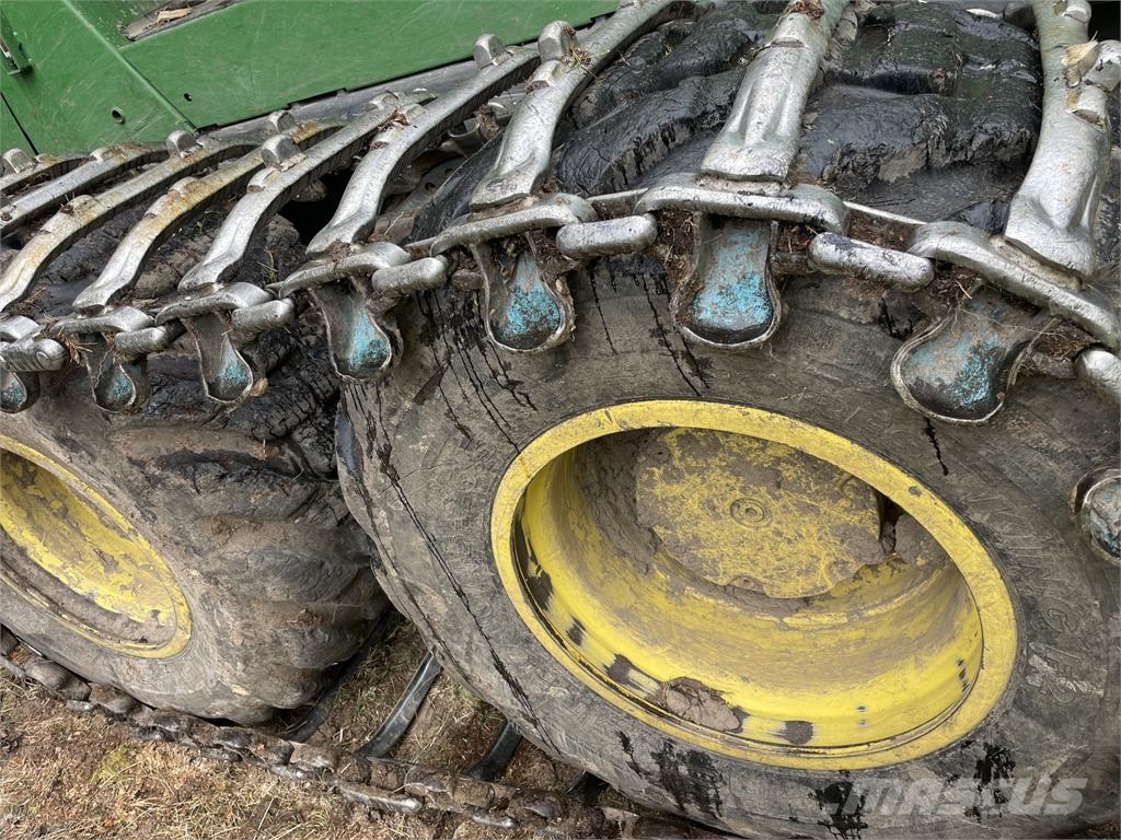John Deere 1510G Lesné traktory