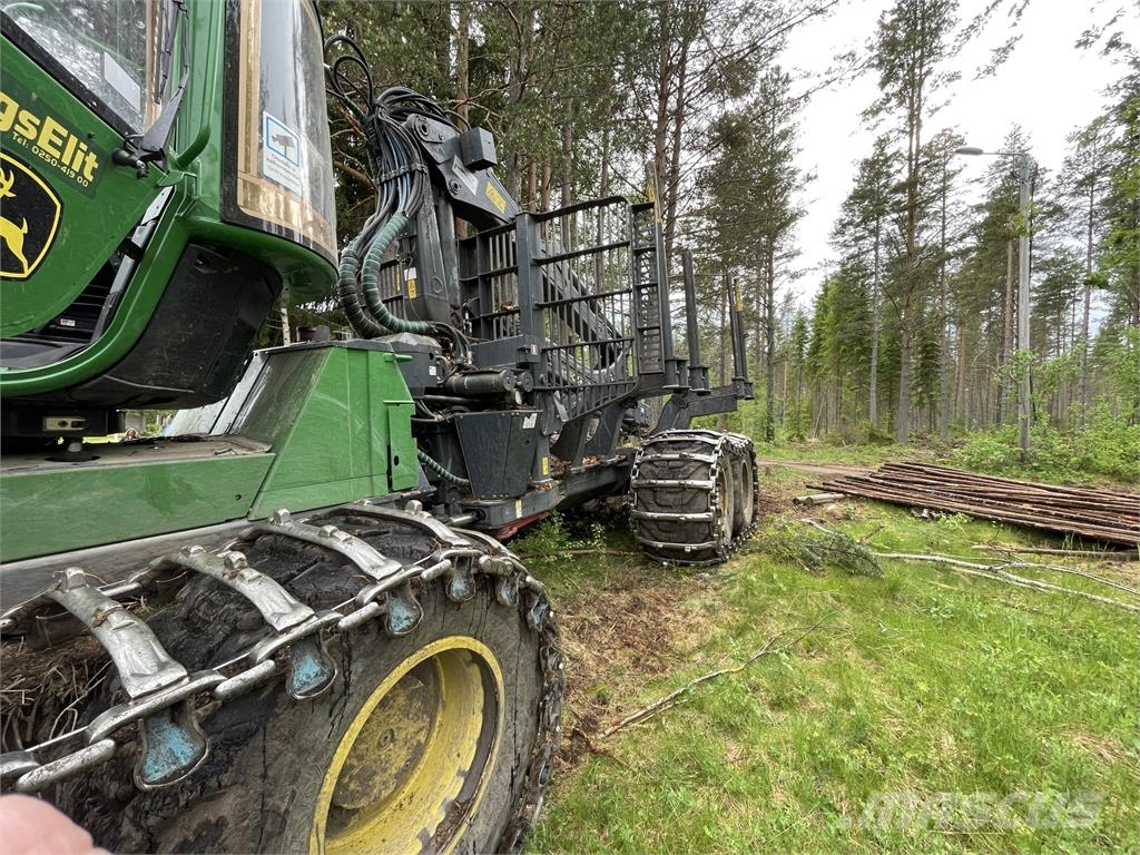 John Deere 1510G Lesné traktory