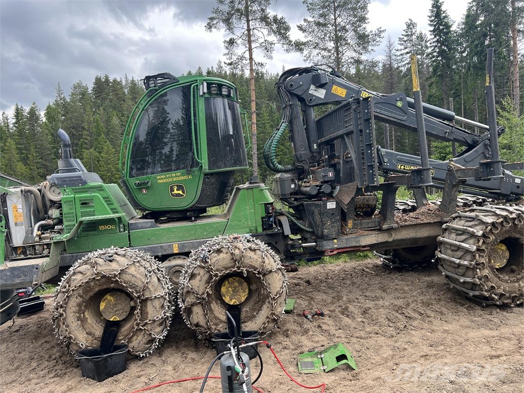 John Deere 1510G Forwarder