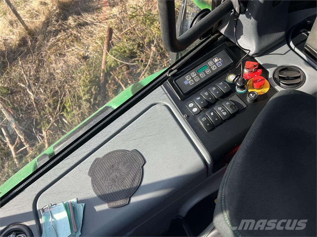 John Deere 1510G Forwarder