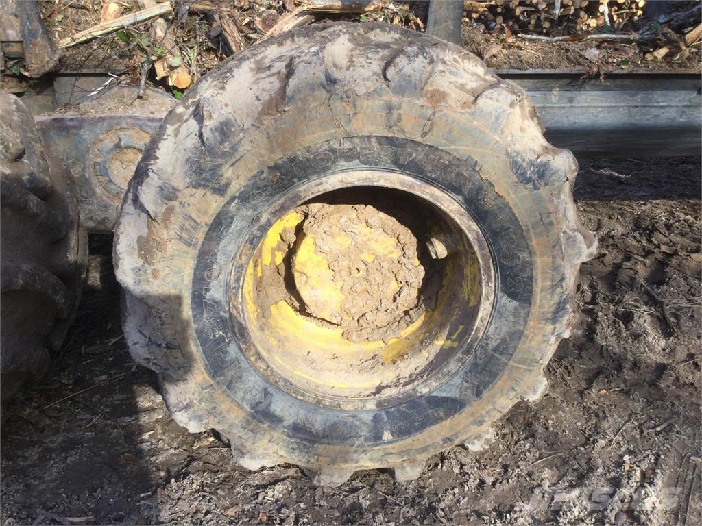 John Deere 1510G Kuormatraktorit