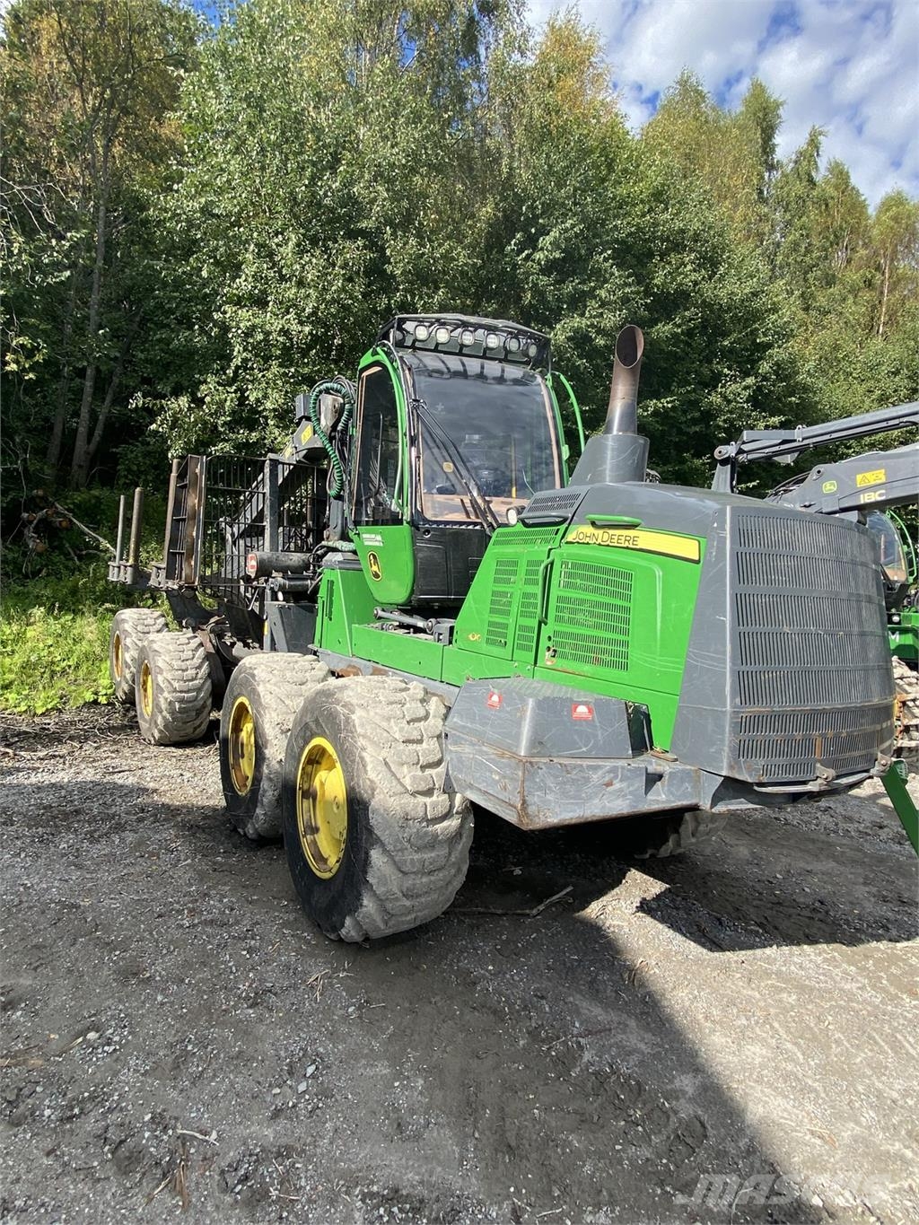 John Deere 1510G Lesné traktory