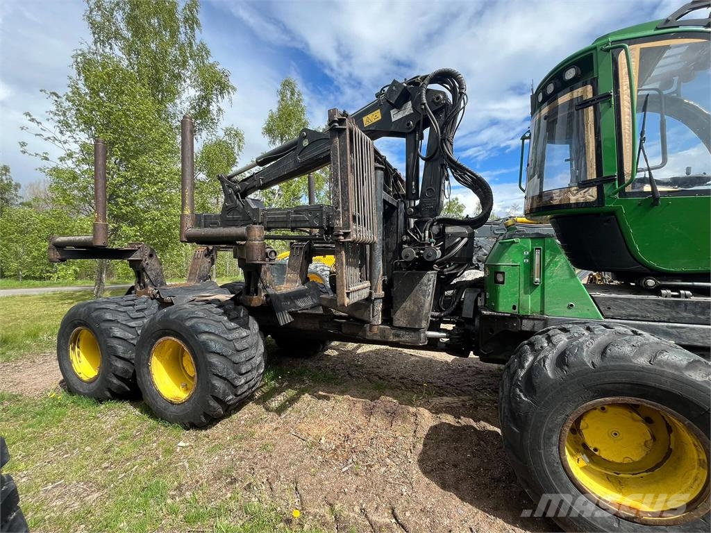 John Deere 1510E Lesné traktory