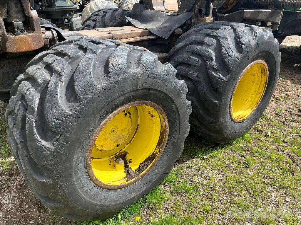 John Deere 1510E Lesné traktory