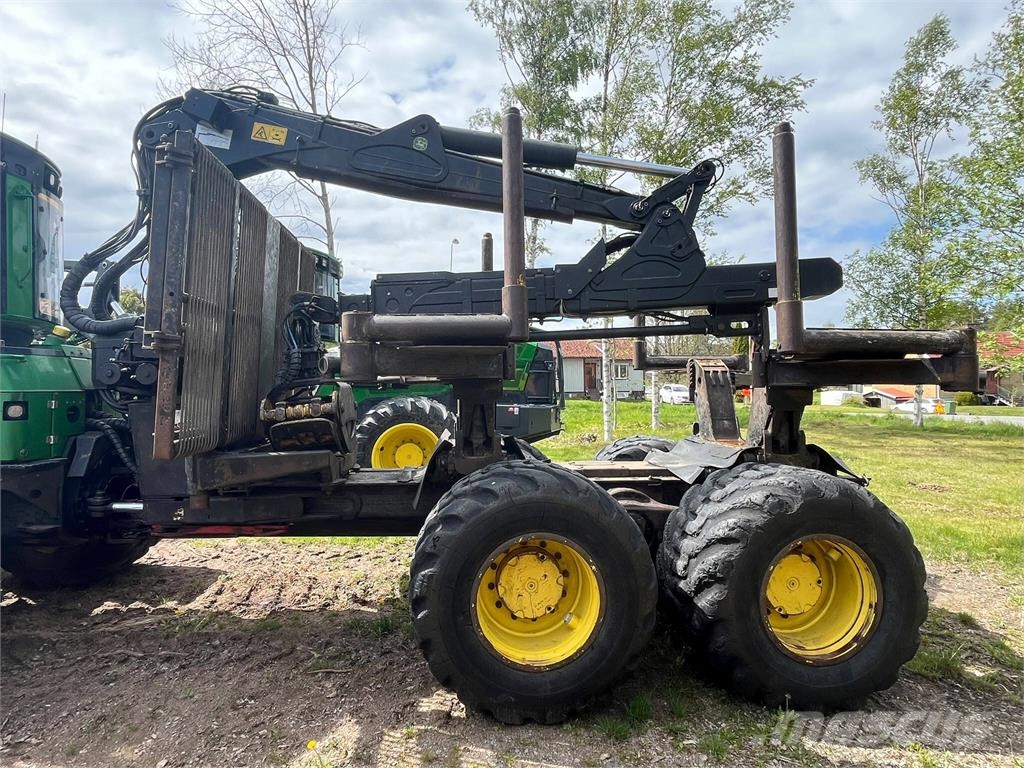 John Deere 1510E Lesné traktory