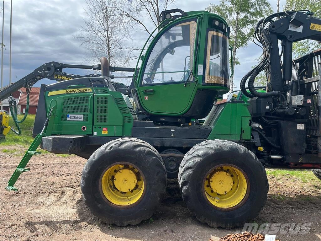 John Deere 1510E Lesné traktory