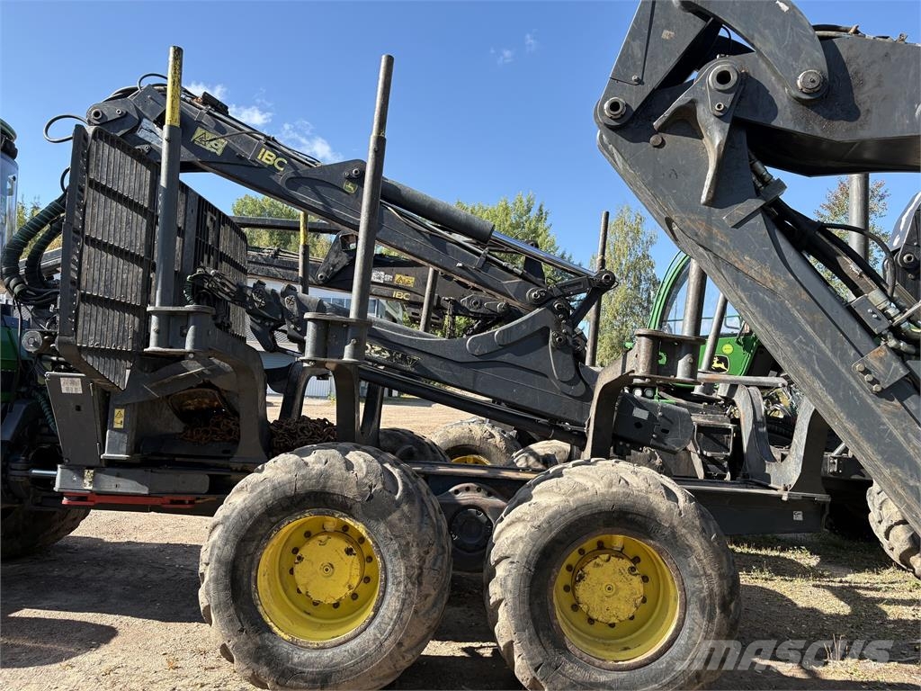 John Deere 1510G Lesné traktory