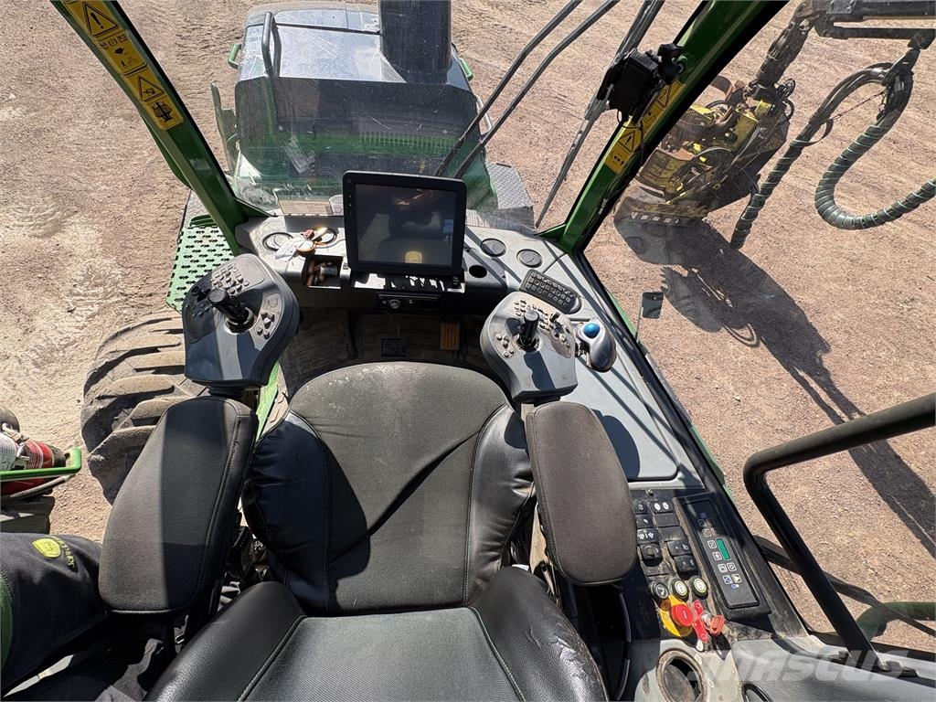 John Deere 1510G Lesné traktory