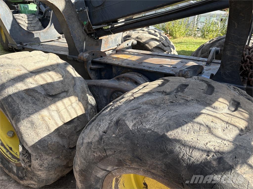 John Deere 1510G Lesné traktory
