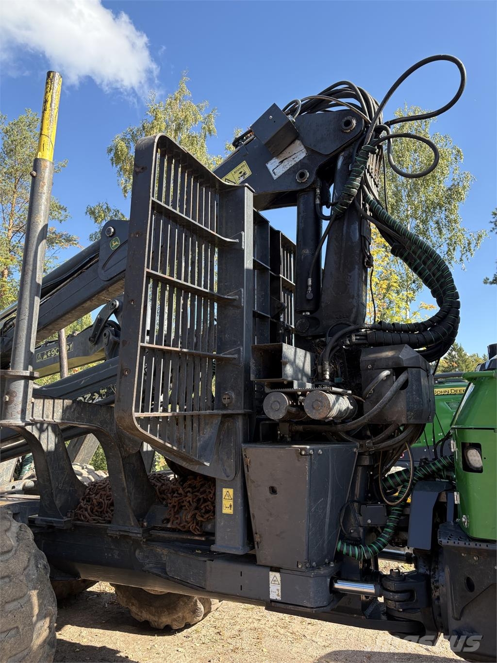 John Deere 1510G Lesné traktory