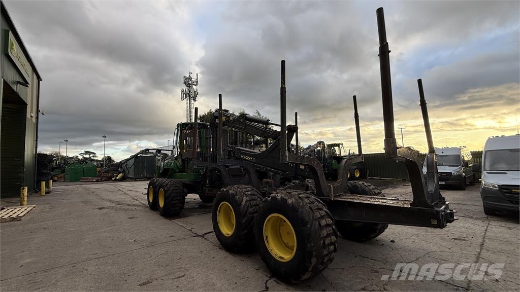 John Deere 1510G Forwarder