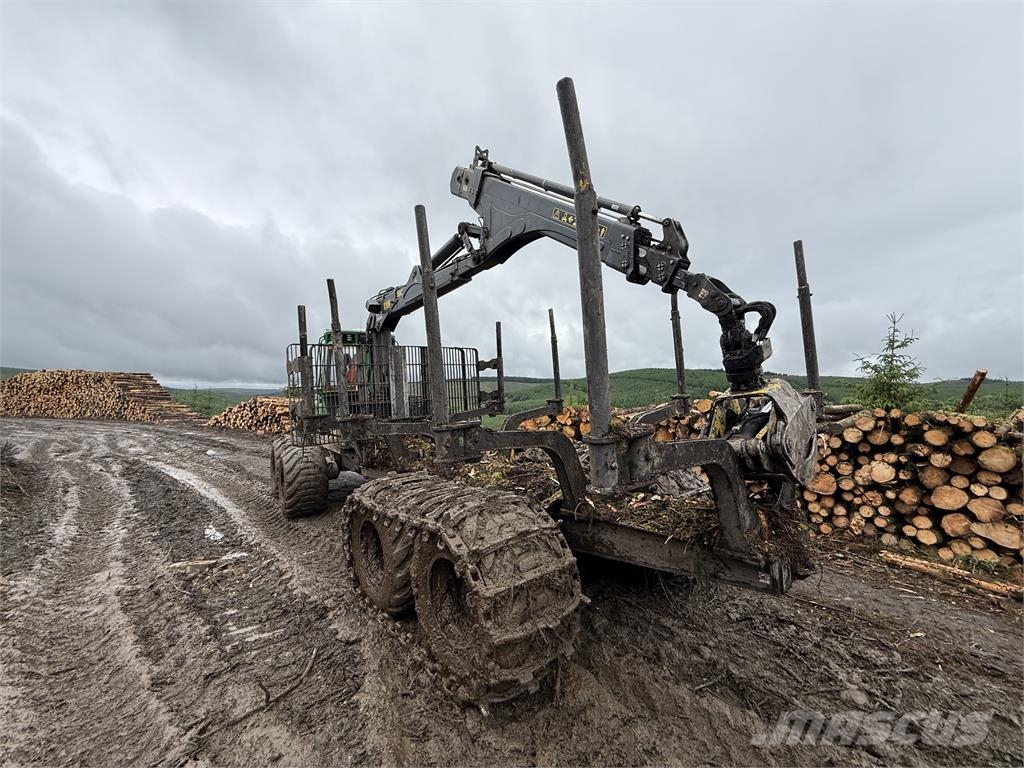John Deere 1510G Forwarder